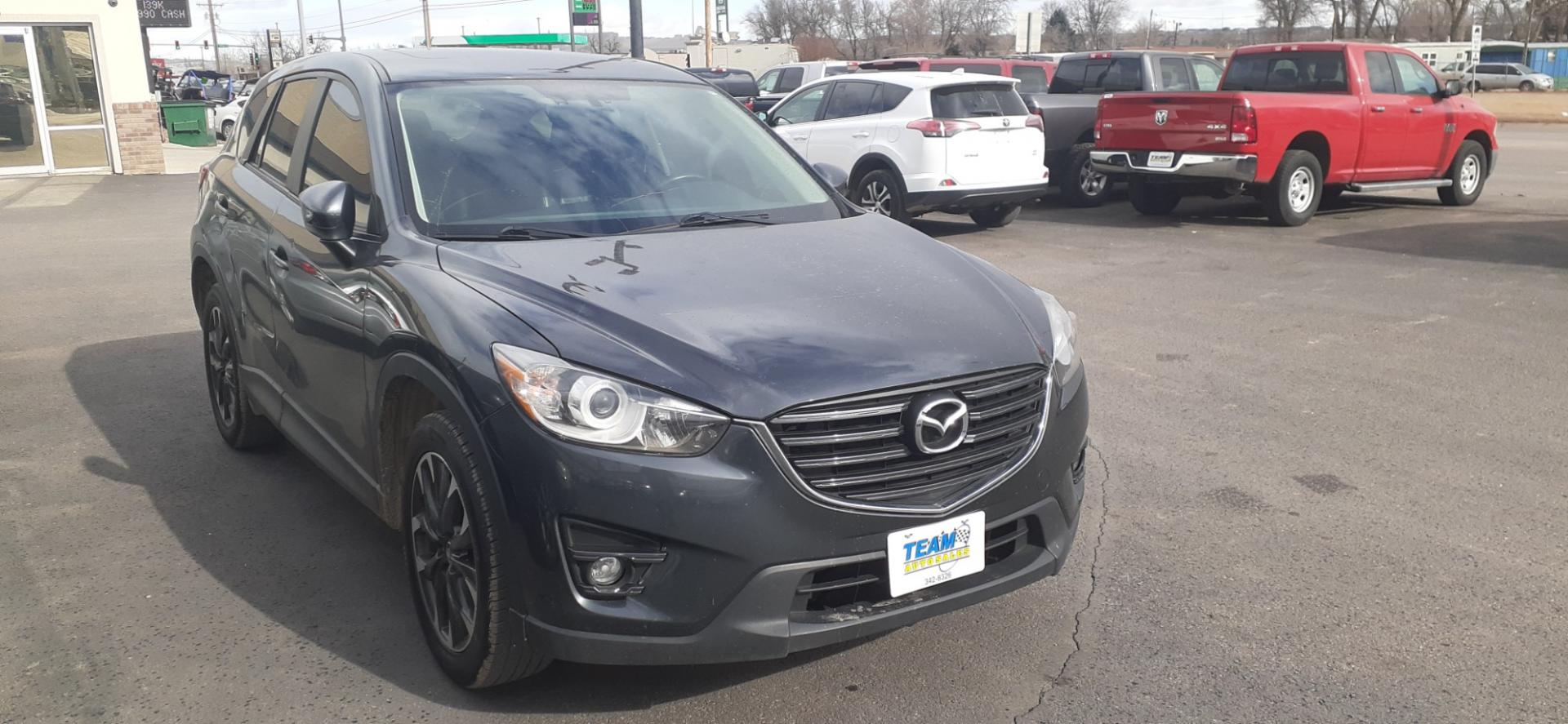 2016 Mazda CX-5 (JM3KE4DY5G0) , located at 2015 Cambell Street, Rapid City, SD, 57701, (605) 342-8326, 44.066433, -103.191772 - CARFAX AVAILABLE - Photo#3